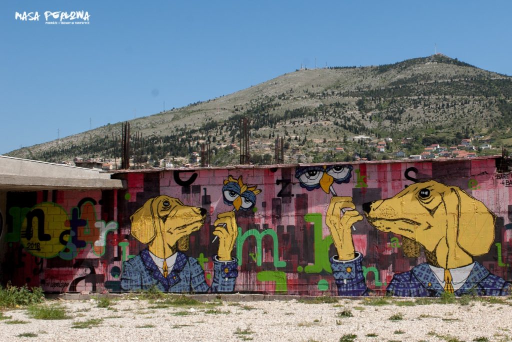 Mostar mural psy